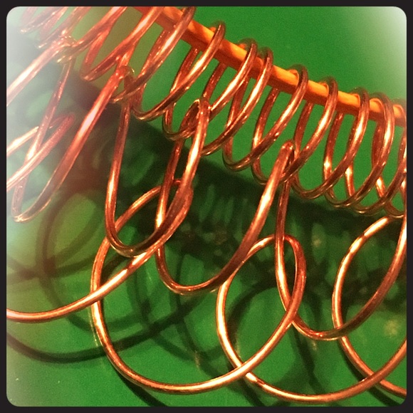 Classy/Edgy - Picture 2 of 7